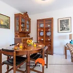 #132 Velamar 414 By Holidays *