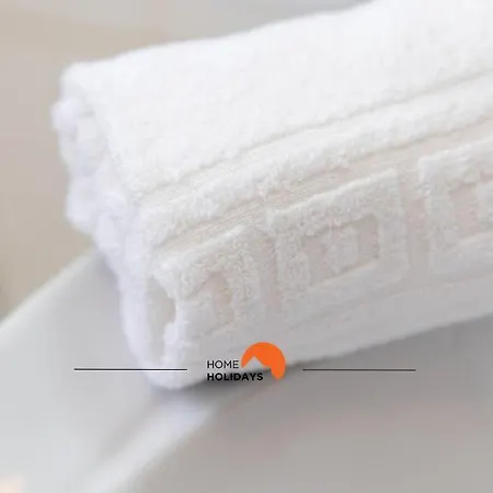 #132 Velamar 414 By Holidays *