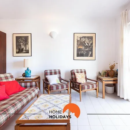#132 Velamar 201 By Holidays Appartement