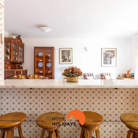 #132 Velamar 201 By Holidays Appartement *